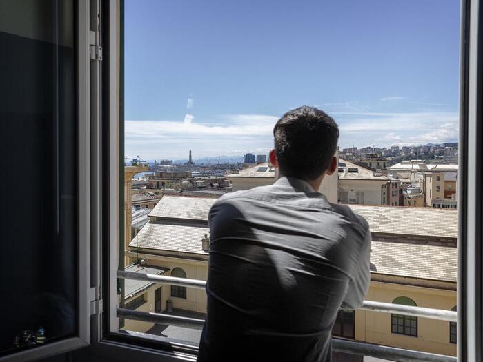 Italy. Afghan boy reunited with siblings after crossing two continents alone.